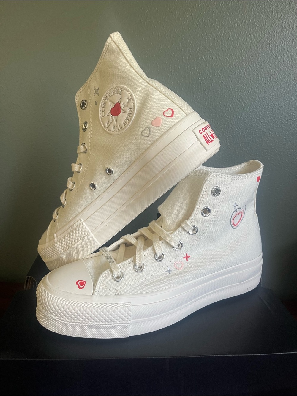 Converse Chuck Taylor All Star Lift Y2K Heart Platform High Tops Women’s 7.5
